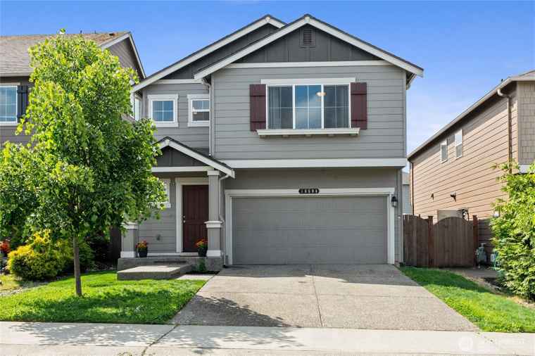 Photo of 10504 189th St E Puyallup, WA 98374