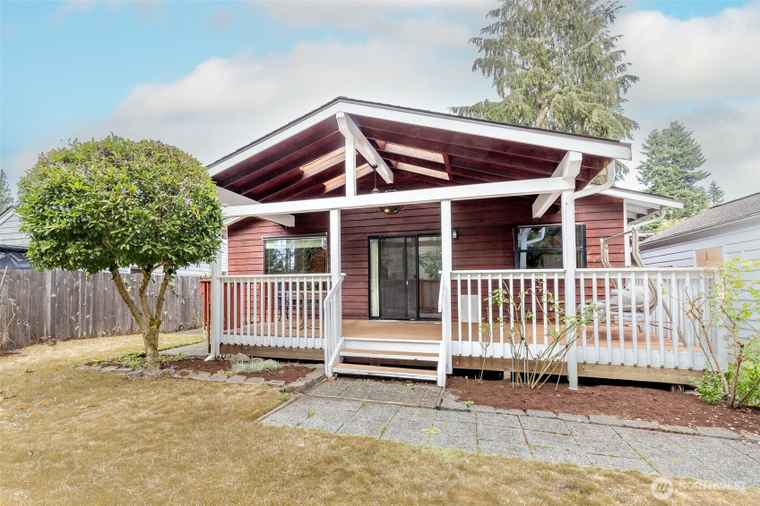 Photo of 1022 Avenue B Snohomish, WA 98290