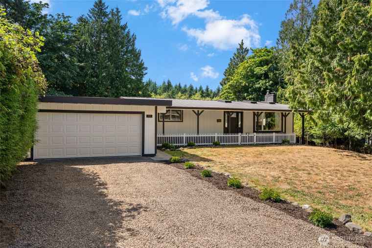 Photo of 24515 Madura Dr NE Kingston, WA 98346