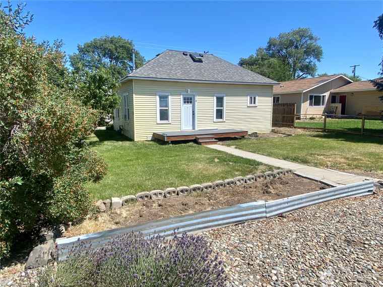Photo of 418 N Pacific St Ellensburg, WA 98926