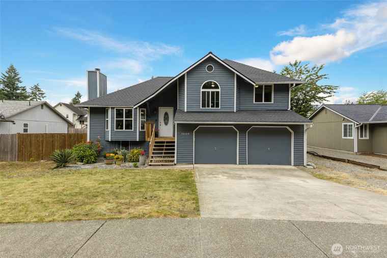 Photo of 26109 193rd Pl SE Covington, WA 98042