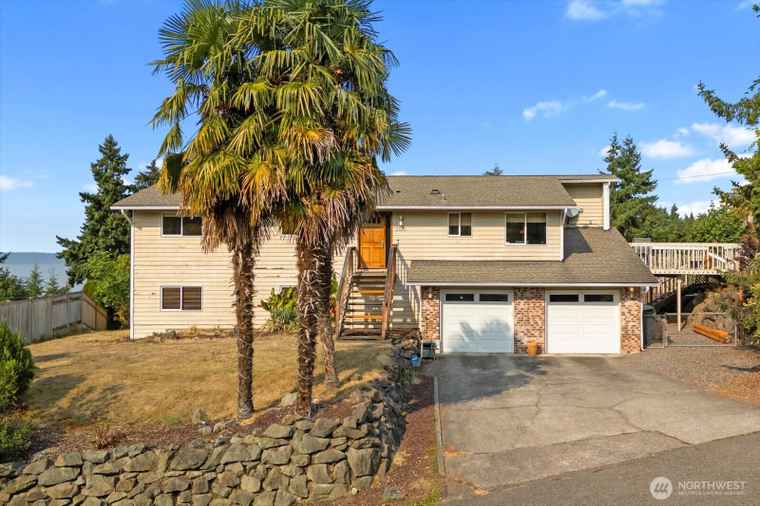 Photo of 9100 Olympic View Dr Edmonds, WA 98026