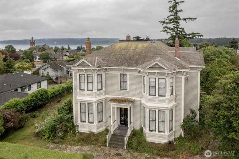 Photo of 731 Pierce St Port Townsend, WA 98368