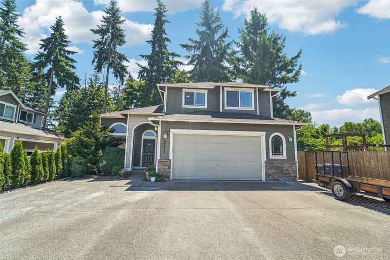 Photo of 5516 121st St NE Marysville, WA 98271