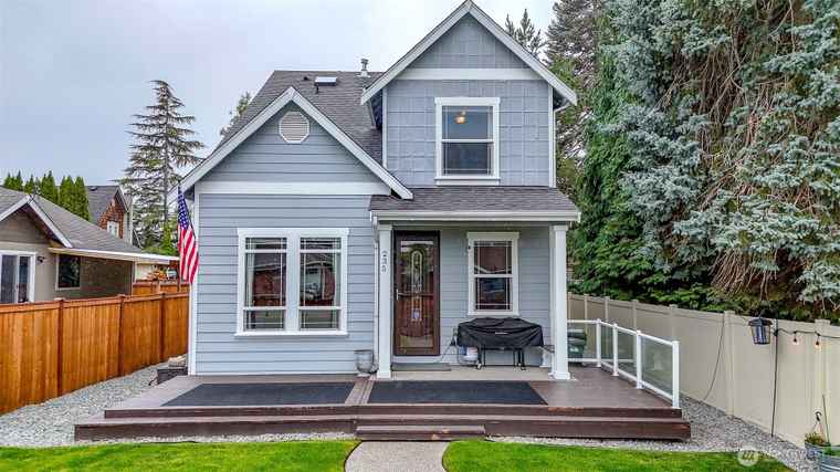 Photo of 235 S B St S Buckley, WA 98321
