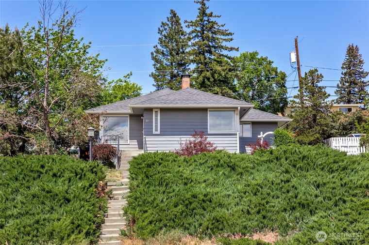 Photo of 813 E 3rd Ave Ellensburg, WA 98926