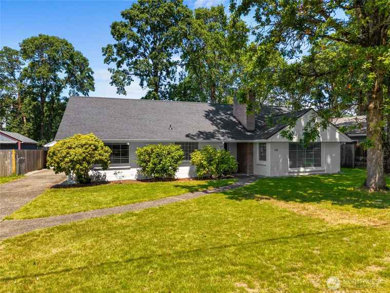 Photo of 1484 SW Snively Ave Chehalis, WA 98532