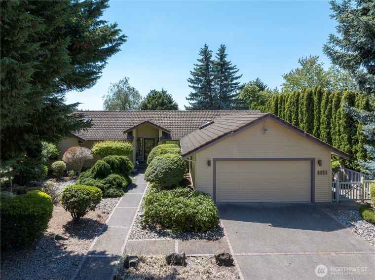 Photo of 9926 Onyx Dr SW Lakewood, WA 98498