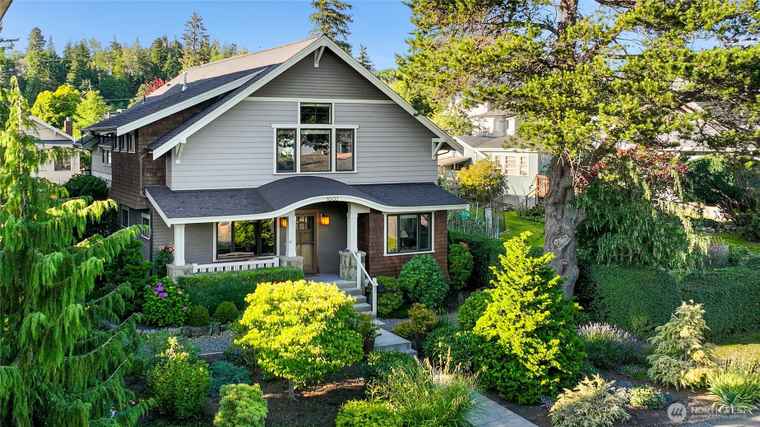 Photo of 1605 Donovan Ave Bellingham, WA 98225