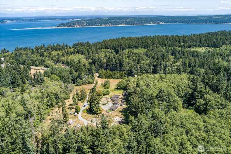 Photo of 24083 SR 525 Greenbank, WA 98253