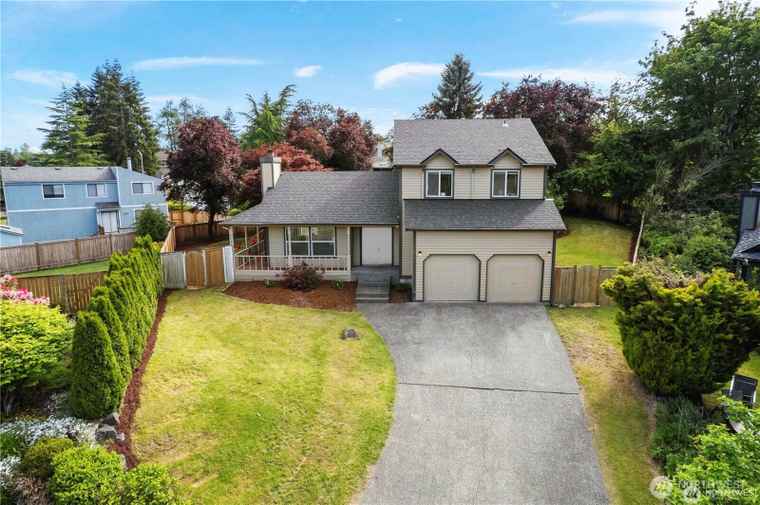 Photo of 1617 SW 324th Pl Federal Way, WA 98023
