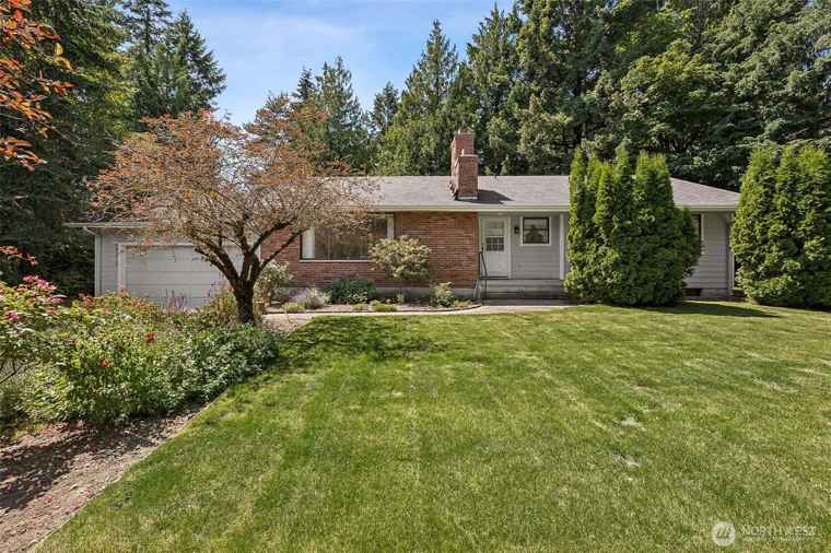 Photo of 19101 1st Ave S Normandy Park, WA 98148