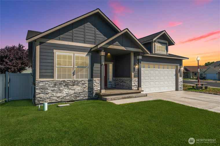Photo of 1300 W Marina Dr #33 Moses Lake, WA 98837
