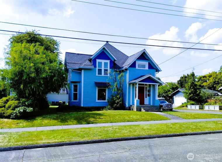 Photo of 2523 H St Bellingham, WA 98225