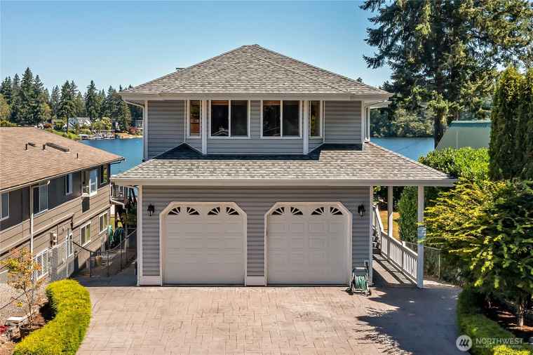 Photo of 22030 SE 295th Pl Black Diamond, WA 98010