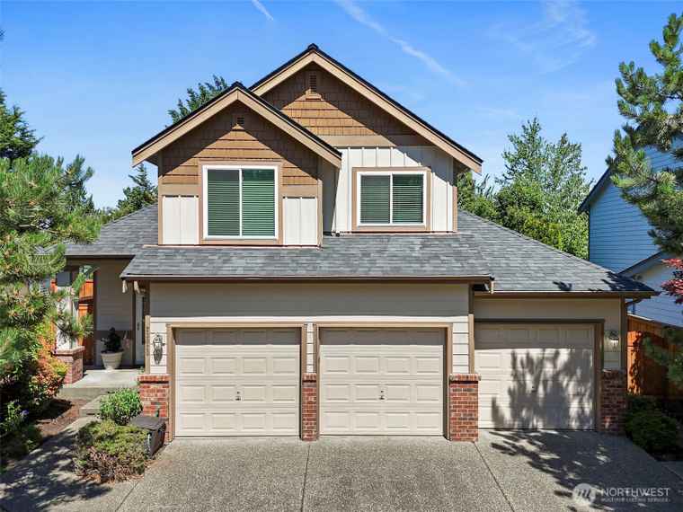 Photo of 23020 SE 241st Pl Maple Valley, WA 98038