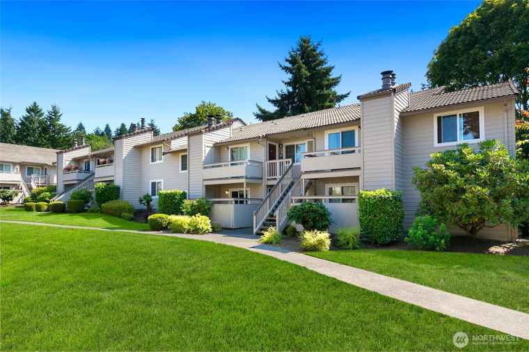 Photo of 14200 NE 171st St Unit G106 Woodinville, WA 98072