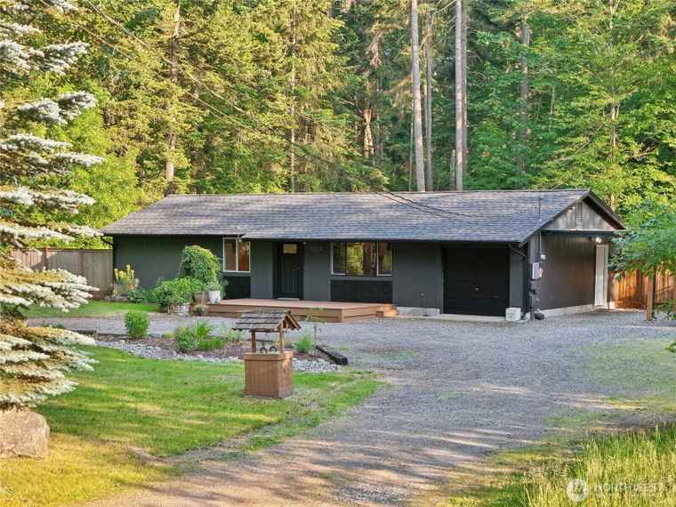 Photo of 11924 210th St E Graham, WA 98338