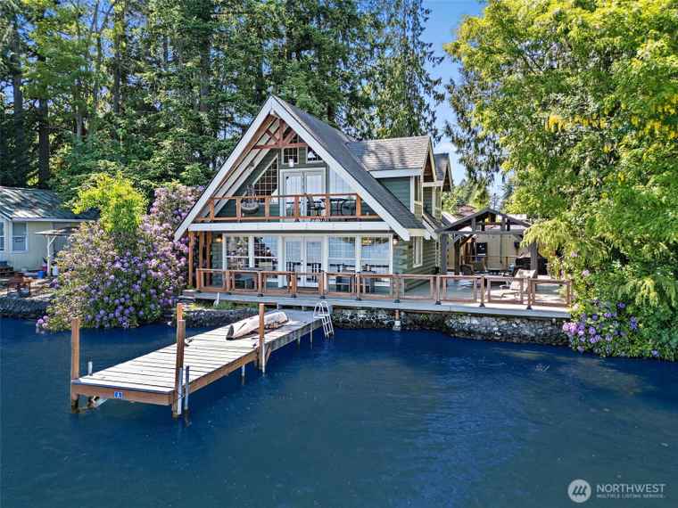 Photo of 1234 Lake Sawyer Is Black Diamond, WA 98010