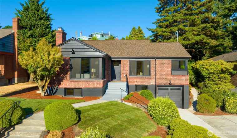 Photo of 1908 Clise Pl W Seattle, WA 98199