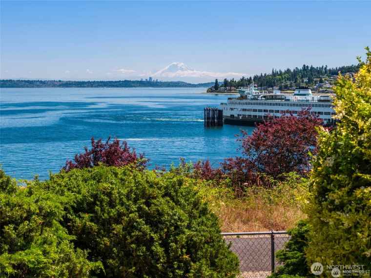 Photo of 26005 Washington Blvd NE Kingston, WA 98346