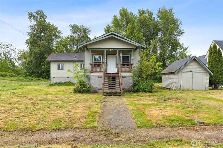 Photo of 1025 NW Prindle St Chehalis, WA 98532