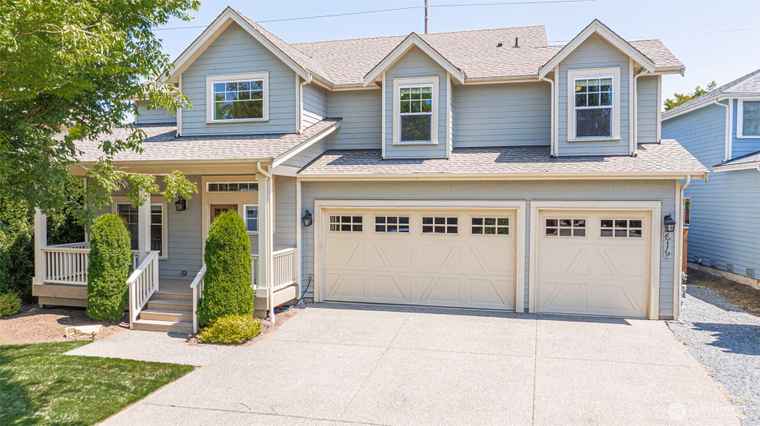 Photo of 619 Emory Dr Snohomish, WA 98290
