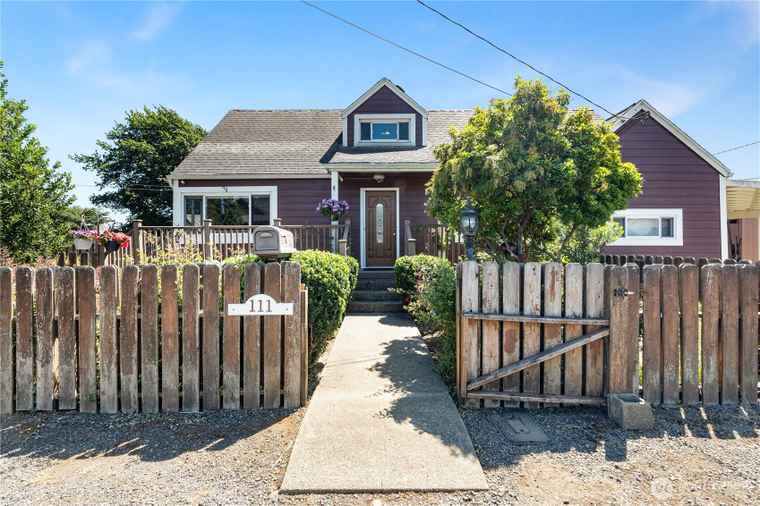 Photo of 111 E King St Aberdeen, WA 98520
