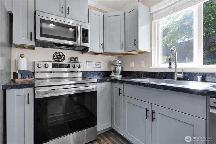 Photo of 918 Cleveland Ave Snohomish, WA 98290