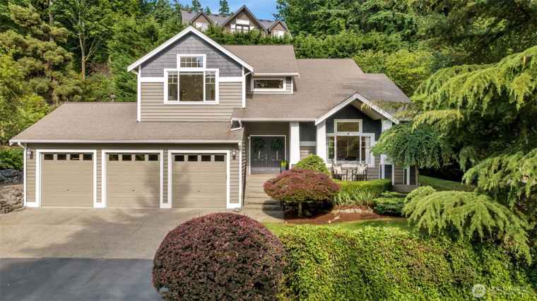 Photo of 18404 148th Ave NE Woodinville, WA 98072