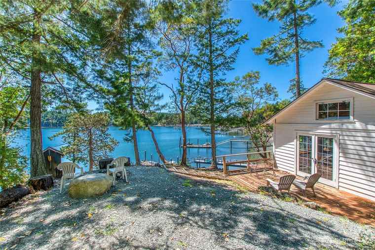 Photo of 6998 Deer Harbor Rd Orcas Island, WA 98245
