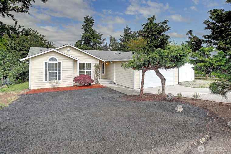 Photo of 1545 Carol St Camano Island, WA 98282
