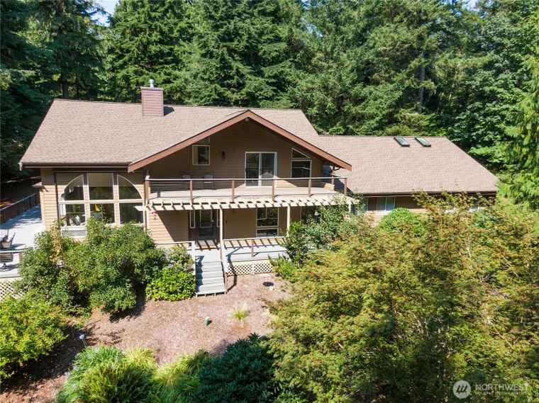 Photo of 20 Bluebird Ln Port Ludlow, WA 98365