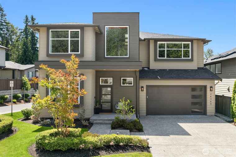 Photo of 24345 NE 24th St Sammamish, WA 98074
