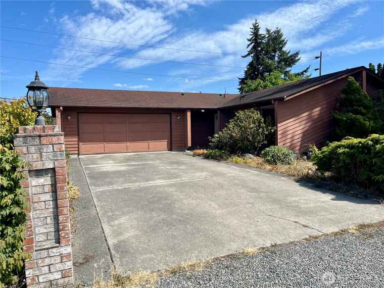 Photo of 220 N Govan Ave Sequim, WA 98382
