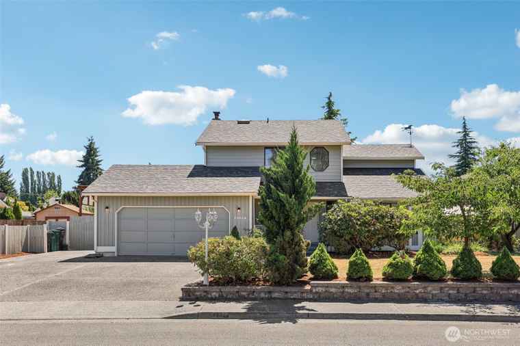 Photo of 13815 49th Dr NE Marysville, WA 98271