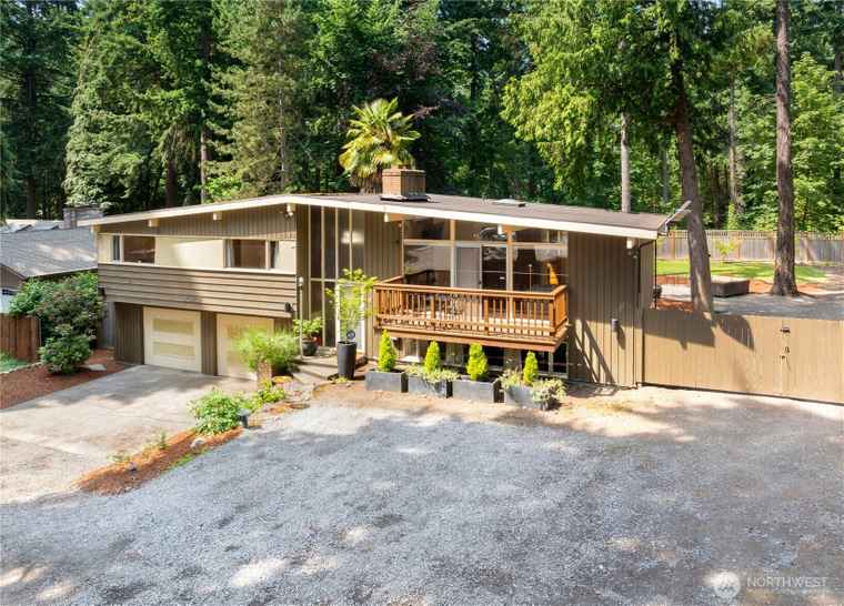 Photo of 20405 1st Ave S Normandy Park, WA 98198