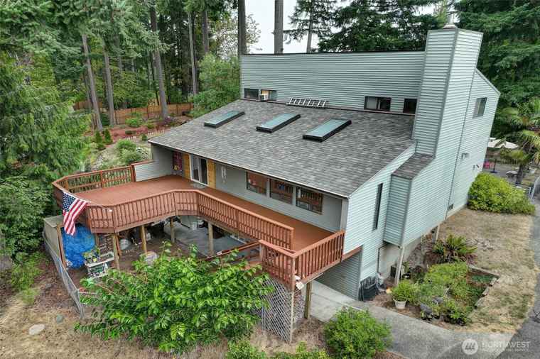 Photo of 3603 W Tapps Dr E Lake Tapps, WA 98391