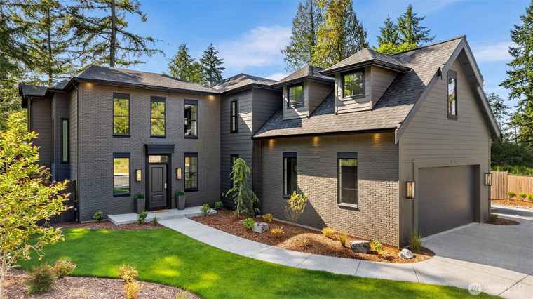 Photo of 601 Chris David Dr Steilacoom, WA 98388