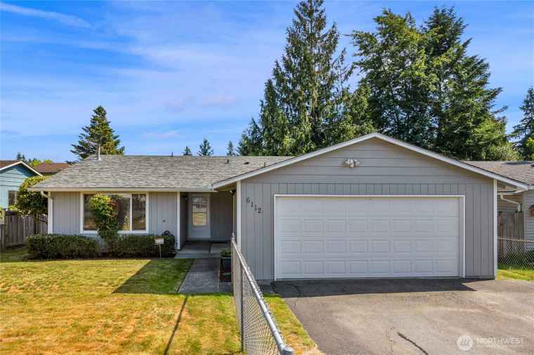 Photo of 6112 99th Pl NE Marysville, WA 98270