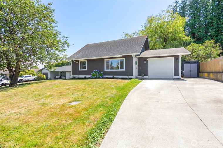 Photo of 6106 Juno Cir Ferndale, WA 98248