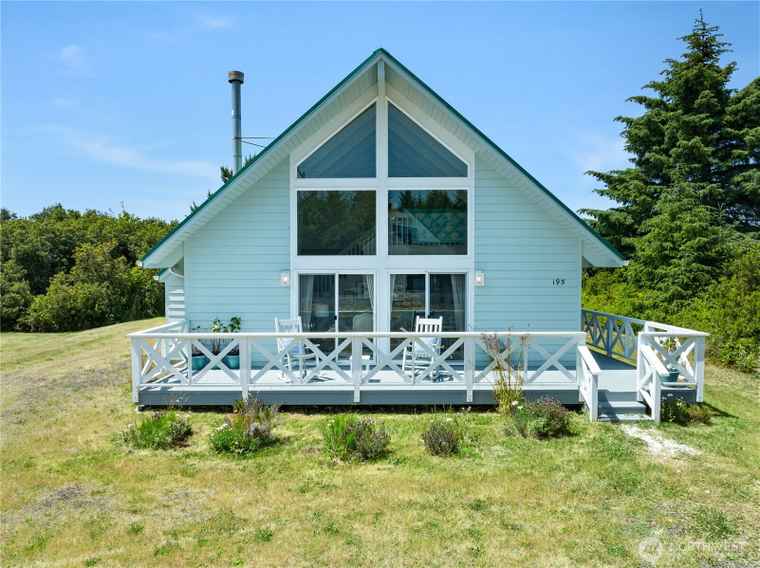 Photo of 195 Ocean Shores Blvd SW Ocean Shores, WA 98569