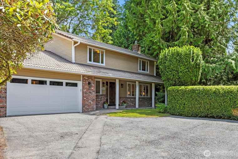 Photo of 8606 184th St SW Edmonds, WA 98026