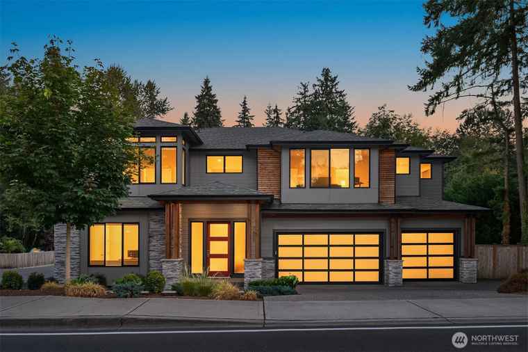 Photo of 7609 NE 155th St Kenmore, WA 98028