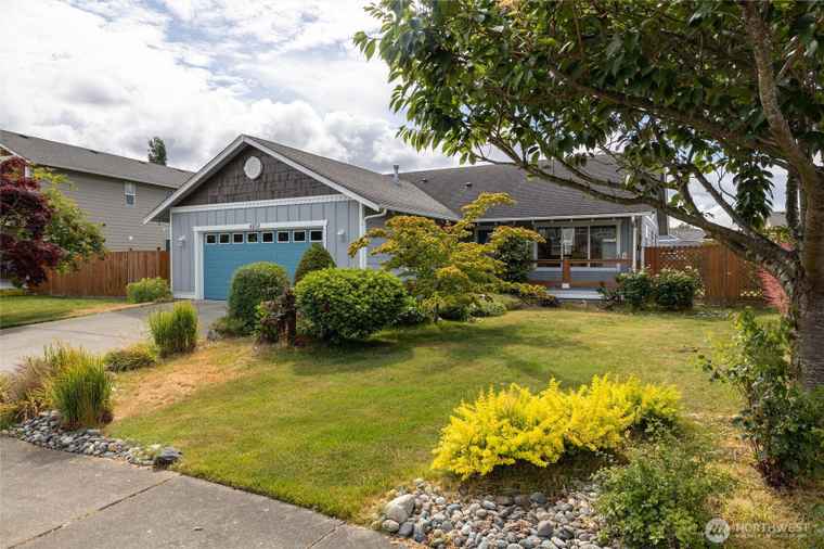 Photo of 4859 Starfish Ln Blaine, WA 98230