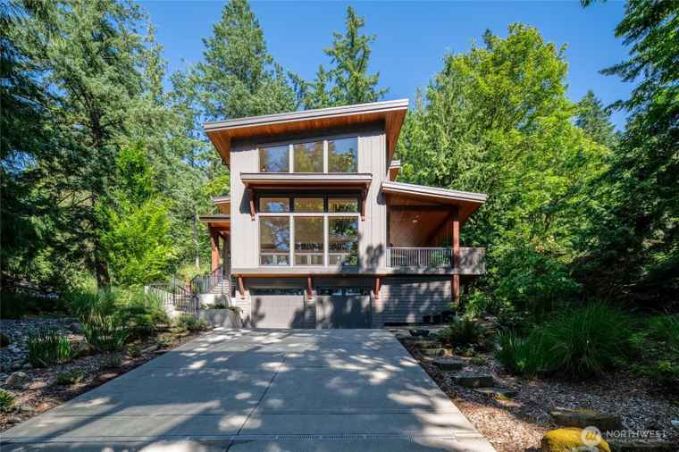 Photo of 1515 38th St Bellingham, WA 98229