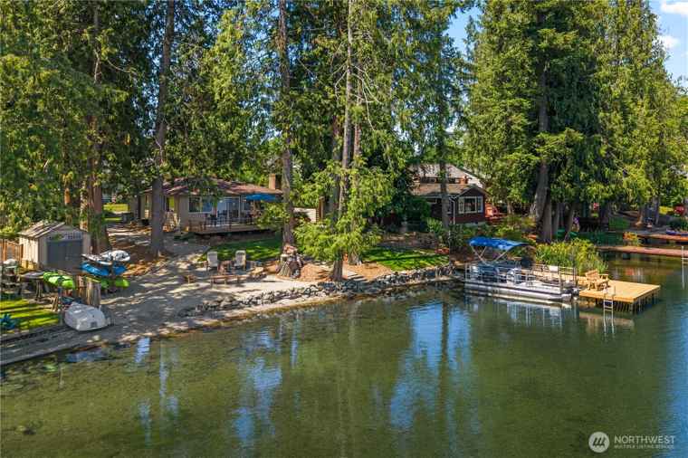 Photo of 26026 216th Pl SE Maple Valley, WA 98038