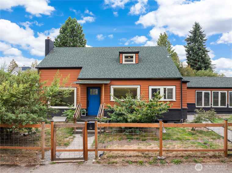 Photo of 716 S Puget Sound Ave Tacoma, WA 98405