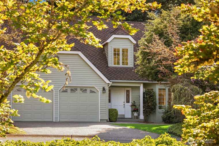 Photo of 4119 211th Ct NE Sammamish, WA 98074