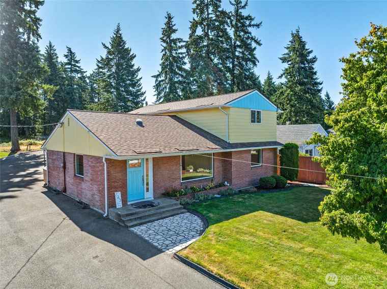 Photo of 723 S Huson St Tacoma, WA 98405